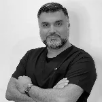 الدكتور رضا خدادادي