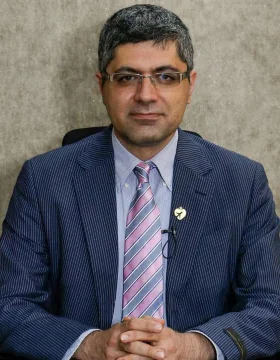 الدكتور وهاب أسترکي