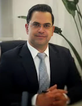 Amir Keshavarz