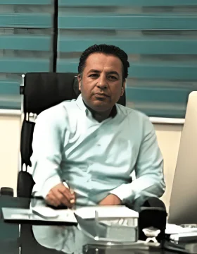 دکتر منوچهر محمد بیگی